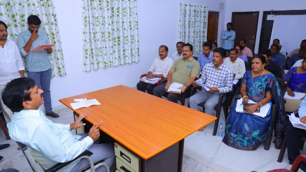 విధుల్లో నిర్లక్ష్యం వహిస్తే వేటు తప్పదు 1 IMG 20241127 WA0337