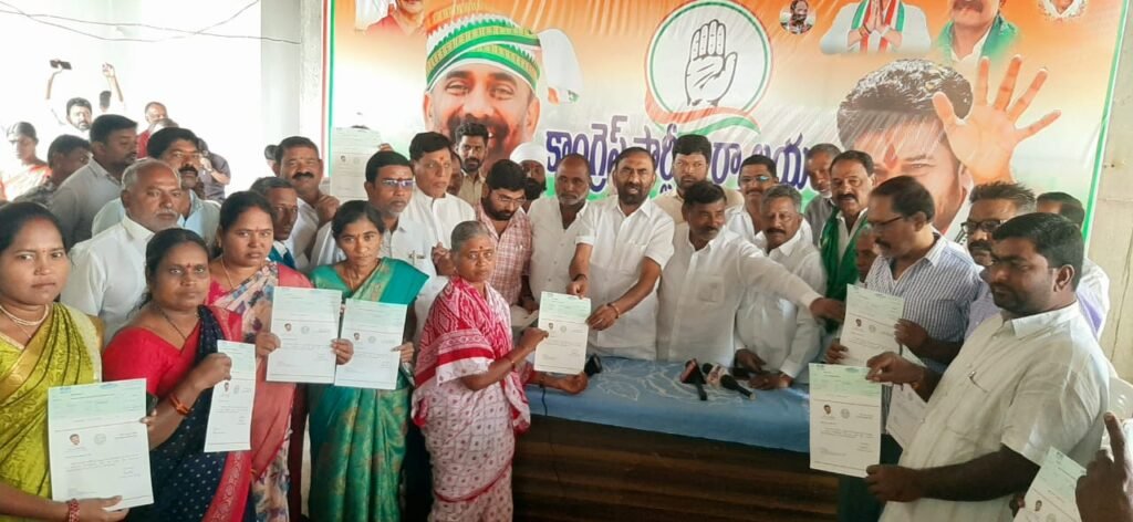 చెక్కులను