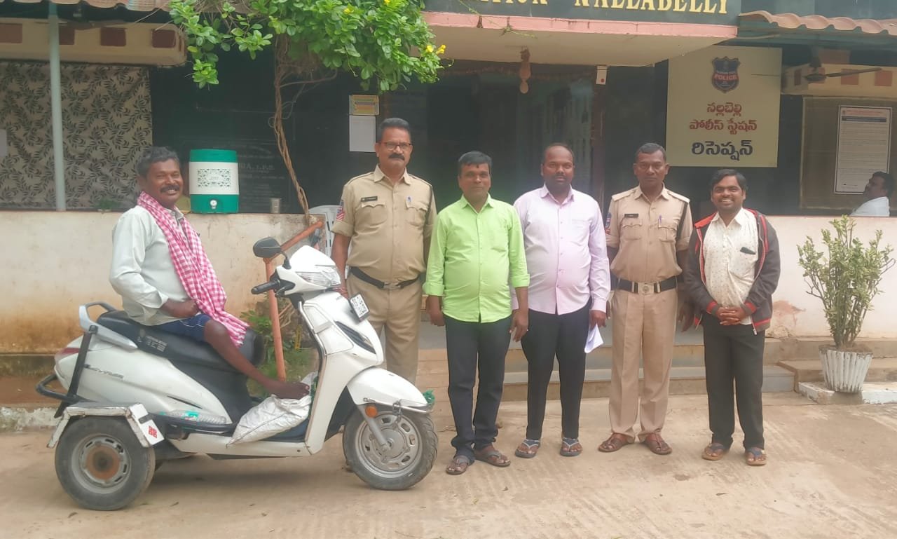 అరెస్టులతో