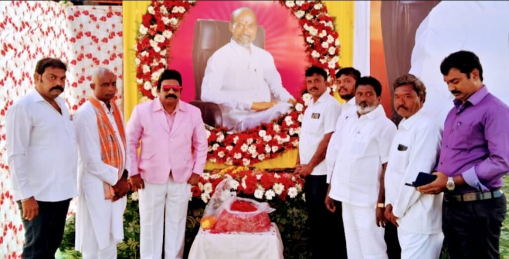 మోరే భాస్కర్ కు సంతాప కార్యక్రమానికి హాజరైన మద్దెల* 1 IMG 20241214 WA0276