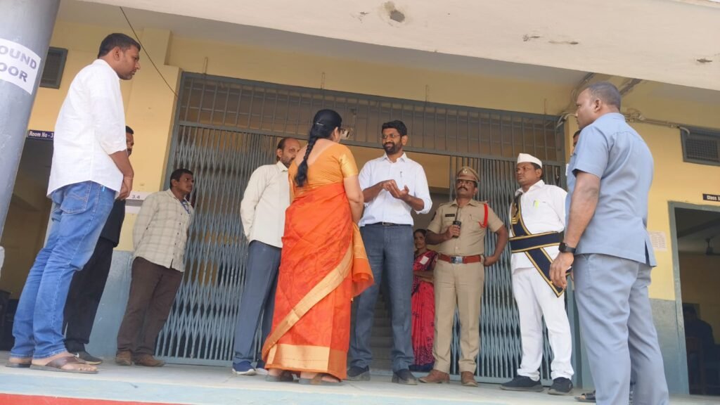 ప్రశాంతంగా ముగిసిన గ్రూప్-2 పరీక్షలు 1 IMG 20241216 WA01571