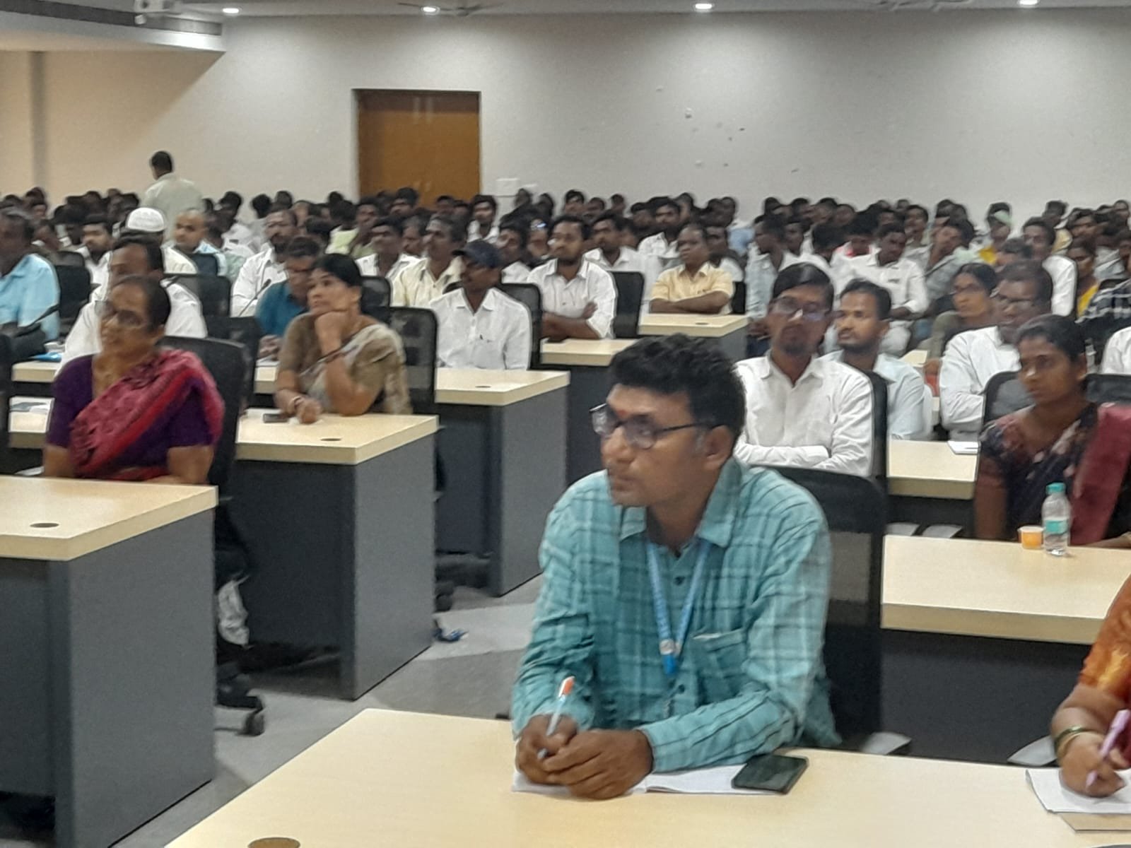 ధాన్యం కొనుగోళ్ళకు ఏర్పాట్లు పూర్తి 1 IMG 20250325 WA0038