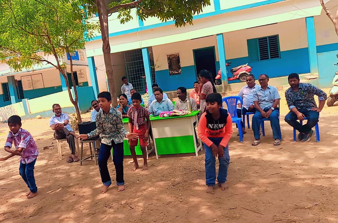 స్కూల్ ట్వినింగ్ ప్రోగ్రాంతో పిల్లలకు క్రియేటివిటీ పెరుగుతుంది 1 IMG 20250421 WA3093