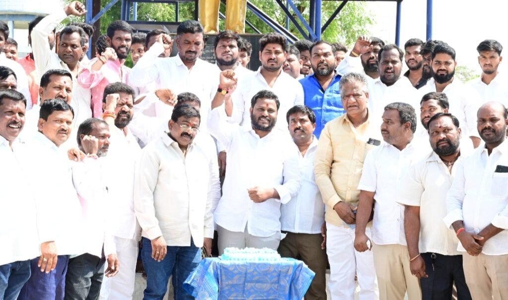 అంబేద్కర్ ఆశయాలను నేటితరం కొనసాగించాలి: నీలం మధు 1 IMG 20250414 125502