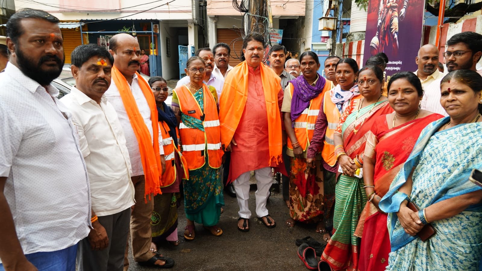 అతి పురాతనమైన హనుమాన్ దేవాలయం మరమ్మత్తులు 1 IMG 20250522 WA2271
